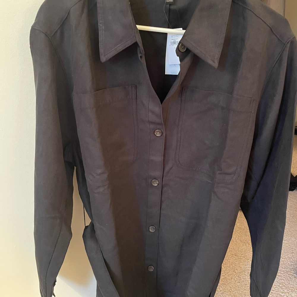 Brand new & never worn from banana republic! A black velvet tie shacket! Size L